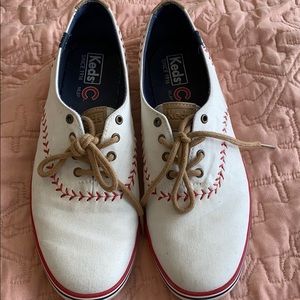 CHICAGO CUBS BASEBALL THEMED KEDS